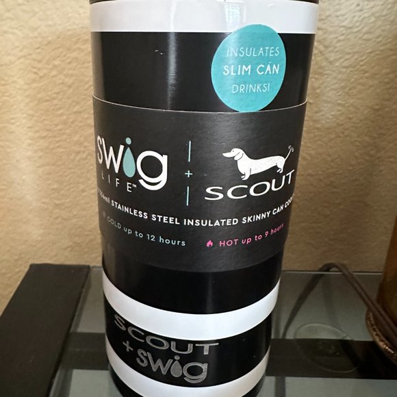 Swig Life Insulated Slim Can Cooler - Fleetwood Black - Picture 2 of 5